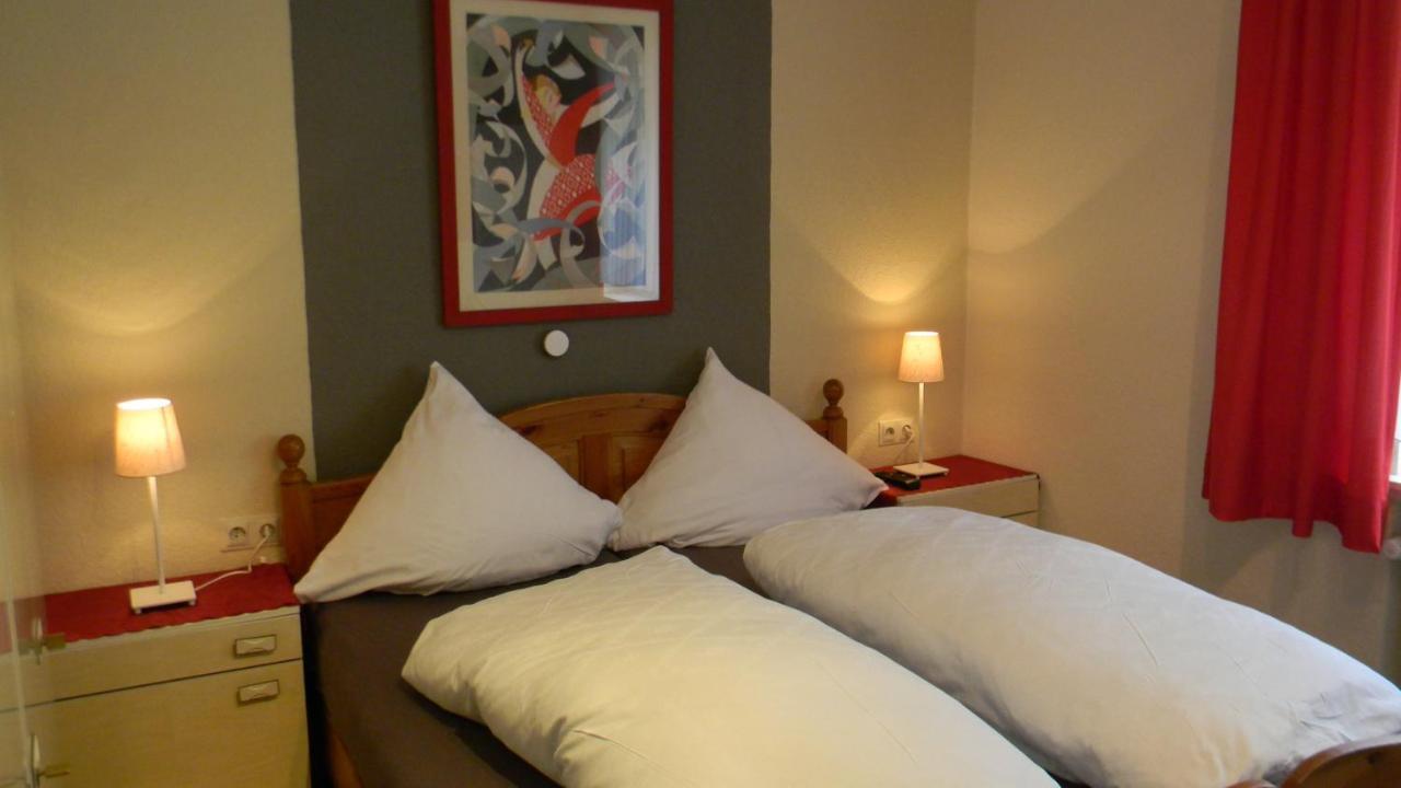 Bed and Breakfast Gastehaus Am Calmont à Ediger-Eller Extérieur photo